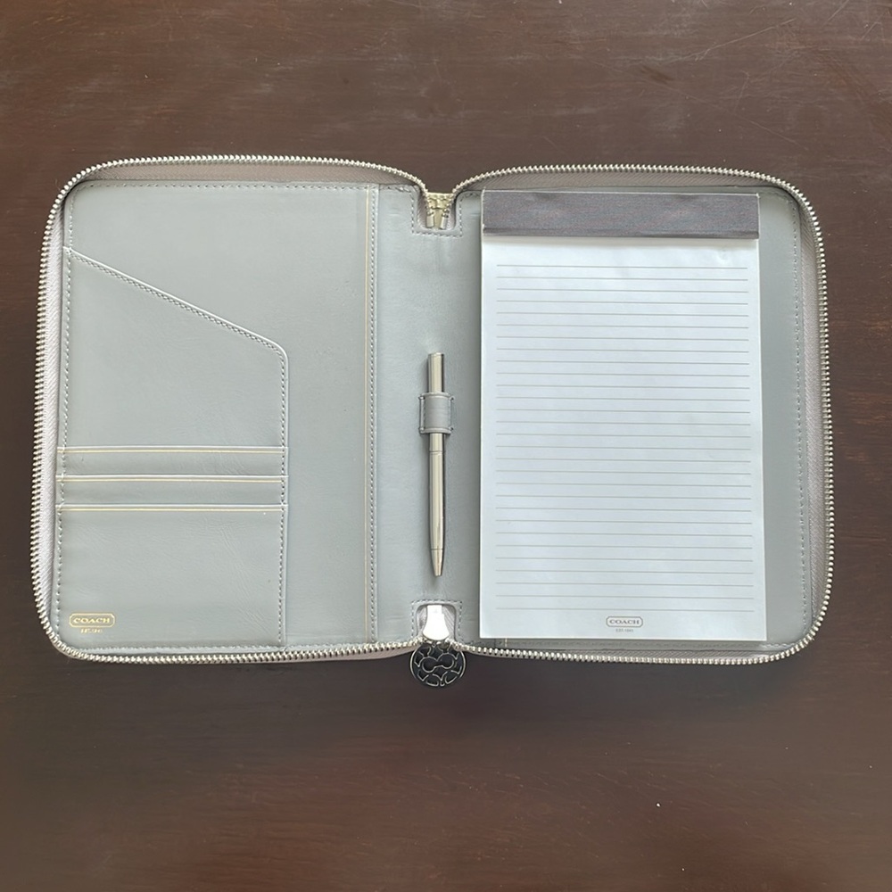 Authentic coach Notepad Portfolio.